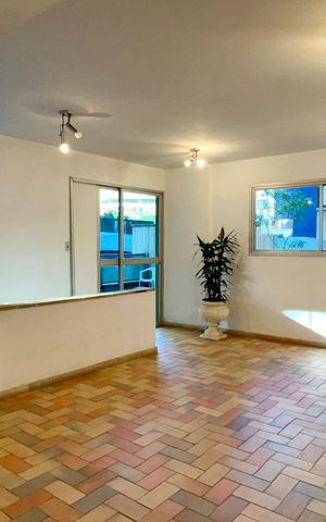 Apartamento à venda com 70m², 2 quartos e 1 vagaÁrea comum