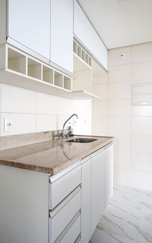 Apartamento à venda com 99m², 2 quartos e 2 vagas Apartamento à venda com 99m², 2 quartos e 2 vagasCozinha