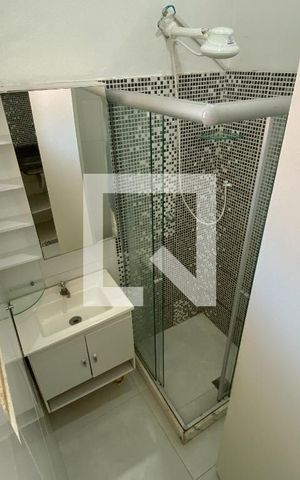 Studio à venda com 30m², 1 quarto e sem vaga Studio à venda com 30m², 1 quarto e sem vagaBanheiro social