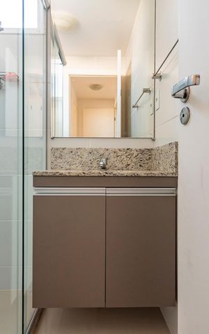 Apartamento à venda com 90m², 3 quartos e 2 vagas Apartamento à venda com 90m², 3 quartos e 2 vagasBanheiro social