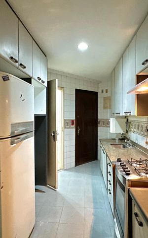 Apartamento para alugar com 110m², 2 quartos e 1 vaga Apartamento para alugar com 110m², 2 quartos e 1 vagaCozinha