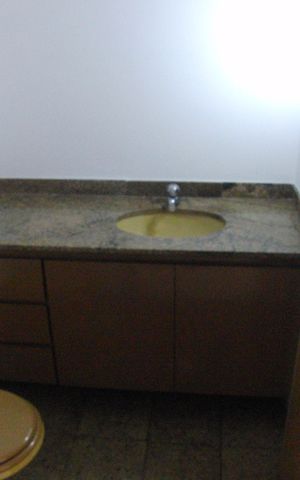 Apartamento à venda com 156m², 4 quartos e 2 vagas Apartamento à venda com 156m², 4 quartos e 2 vagasBanheiro