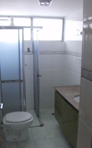 Apartamento à venda com 156m², 4 quartos e 2 vagas Apartamento à venda com 156m², 4 quartos e 2 vagasBanheiro
