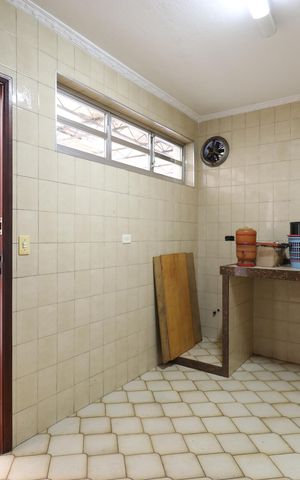Casa para alugar com 90m², 3 quartos e sem vagaCozinha 