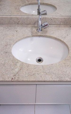 Studio à venda com 34m², 1 quarto e 1 vaga Studio à venda com 34m², 1 quarto e 1 vagaBanheiro social