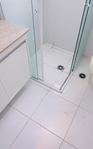Studio à venda com 34m², 1 quarto e 1 vaga Studio à venda com 34m², 1 quarto e 1 vagaBanheiro social