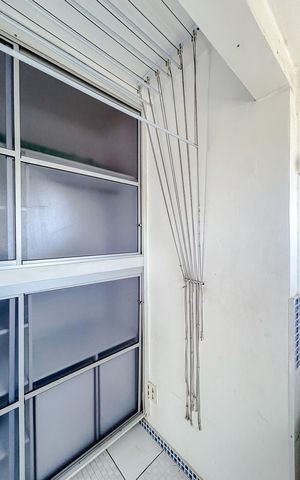 Apartamento à venda com 78m², 3 quartos e 1 vagaÁrea de Serviço