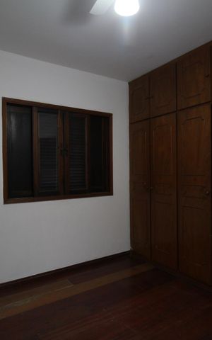 Casa à venda com 200m², 3 quartos e 4 vagasQuarto 1