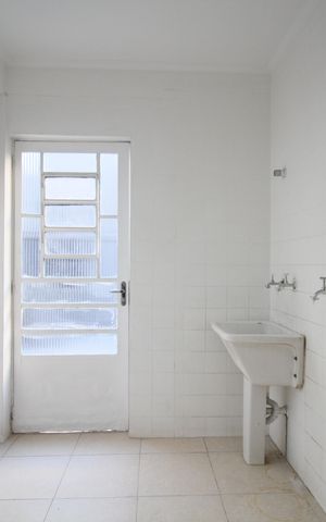 Casa à venda com 200m², 3 quartos e 4 vagasÁrea de Serviço