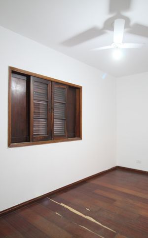 Casa à venda com 200m², 3 quartos e 4 vagasQuarto 3