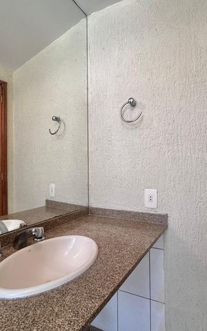 Apartamento para alugar com 110m², 3 quartos e 2 vagas Apartamento para alugar com 110m², 3 quartos e 2 vagasSuíte 1 (Casal) - Banheiro