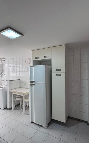 Apartamento para alugar com 110m², 3 quartos e 2 vagas Apartamento para alugar com 110m², 3 quartos e 2 vagasCozinha e Área de Serviço
