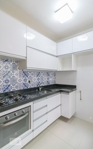 Apartamento à venda com 47m², 2 quartos e 1 vaga Apartamento à venda com 47m², 2 quartos e 1 vagaCozinha
