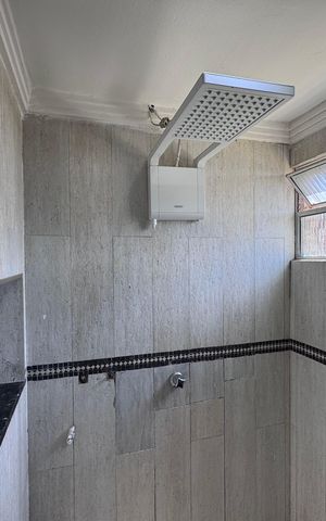 Casa para alugar com 80m², 2 quartos e 1 vagaSuíte - Banheiro