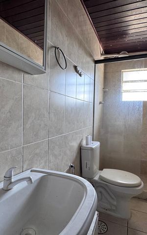 Casa para alugar com 80m², 2 quartos e 1 vagaBanheiro Social