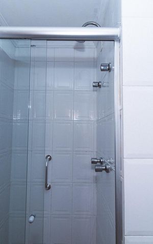 Apartamento à venda com 133m², 2 quartos e 1 vaga Apartamento à venda com 133m², 2 quartos e 1 vagaBanheiro social