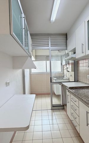 Apartamento para alugar com 68m², 3 quartos e 2 vagasCozinha