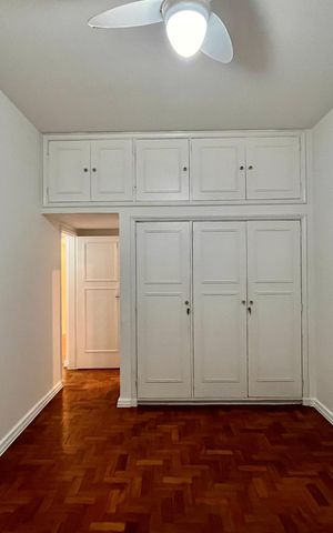 Apartamento para alugar com 166m², 4 quartos e 1 vaga Apartamento para alugar com 166m², 4 quartos e 1 vagaQuarto