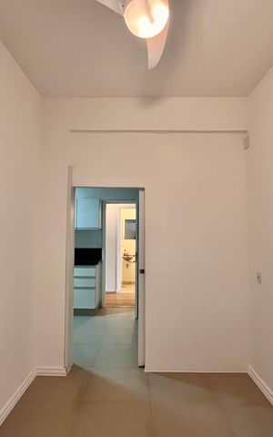 Apartamento para alugar com 166m², 4 quartos e 1 vaga Apartamento para alugar com 166m², 4 quartos e 1 vagaCorredor