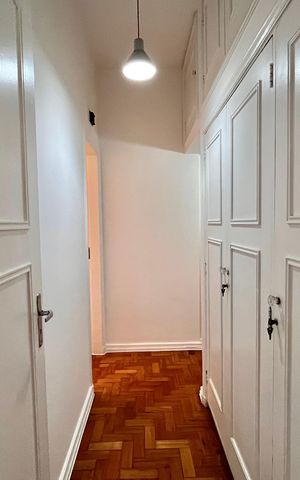 Apartamento para alugar com 166m², 4 quartos e 1 vaga Apartamento para alugar com 166m², 4 quartos e 1 vagaCorredor