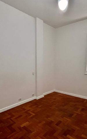 Apartamento para alugar com 166m², 4 quartos e 1 vaga Apartamento para alugar com 166m², 4 quartos e 1 vagaQuarto