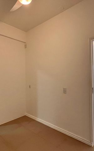 Apartamento para alugar com 166m², 4 quartos e 1 vaga Apartamento para alugar com 166m², 4 quartos e 1 vagaCorredor