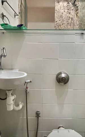 Apartamento para alugar com 166m², 4 quartos e 1 vaga Apartamento para alugar com 166m², 4 quartos e 1 vagaBanheiro de serviço