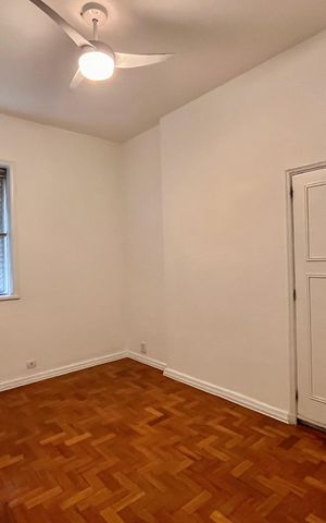 Apartamento para alugar com 166m², 4 quartos e 1 vaga Apartamento para alugar com 166m², 4 quartos e 1 vagaQuarto