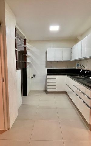 Apartamento para alugar com 166m², 4 quartos e 1 vaga Apartamento para alugar com 166m², 4 quartos e 1 vagaCozinha
