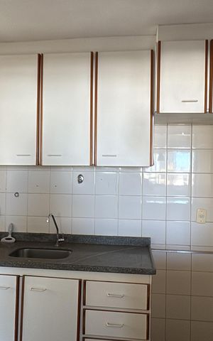 Apartamento para alugar com 72m², 2 quartos e 1 vagaCozinha