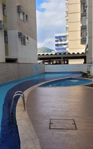 Apartamento à venda com 111m², 2 quartos e 1 vaga Apartamento à venda com 111m², 2 quartos e 1 vagaPiscina