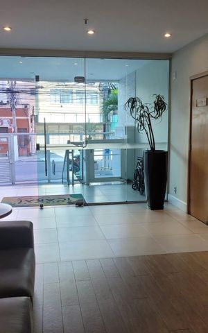 Apartamento à venda com 111m², 2 quartos e 1 vaga Apartamento à venda com 111m², 2 quartos e 1 vagaHall