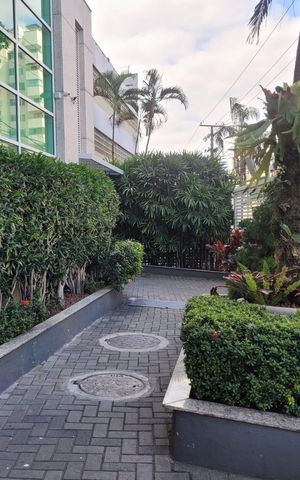 Apartamento à venda com 111m², 2 quartos e 1 vaga Apartamento à venda com 111m², 2 quartos e 1 vagaÁrea Externa