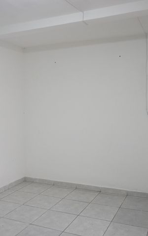 Casa para alugar com 60m², 1 quarto e sem vagaQuarto