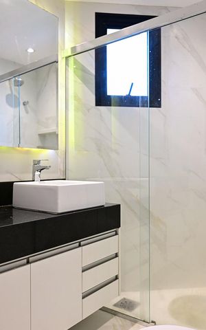 Apartamento à venda com 90m², 1 quarto e 2 vagasBanheiro social