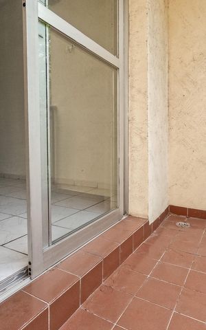 Apartamento para alugar com 55m², 2 quartos e 1 vaga Apartamento para alugar com 55m², 2 quartos e 1 vagaVaranda