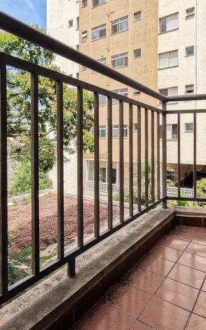 Apartamento para alugar com 55m², 2 quartos e 1 vaga Apartamento para alugar com 55m², 2 quartos e 1 vagaVaranda
