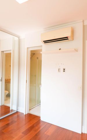 Apartamento à venda com 105m², 3 quartos e 2 vagas Apartamento à venda com 105m², 3 quartos e 2 vagasSuíte
