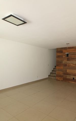 Casa de condomínio à venda com 140m², 3 quartos e 1 vagaSala