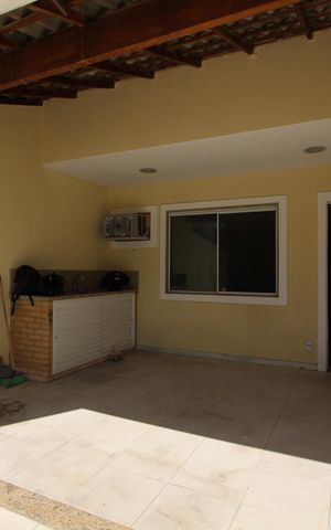 Casa de condomínio à venda com 140m², 3 quartos e 1 vagaGaragem