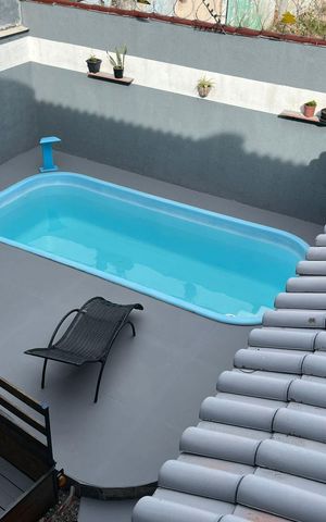 Casa à venda com 340m², 4 quartos e 3 vagas Casa à venda com 340m², 4 quartos e 3 vagasÁrea externa