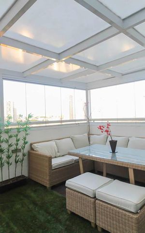 Apartamento à venda com 85m², 2 quartos e 2 vagas Apartamento à venda com 85m², 2 quartos e 2 vagasVaranda da Sala