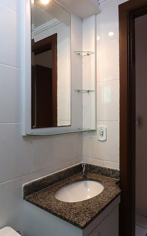 Apartamento à venda com 51m², 2 quartos e 2 vagasBanheiro da Suíte