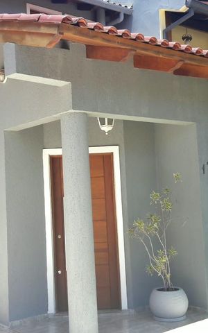 Casa à venda com 200m², 3 quartos e 3 vagasÁrea externa