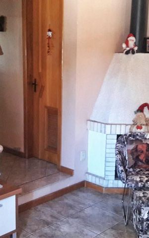 Casa à venda com 200m², 3 quartos e 3 vagasSala