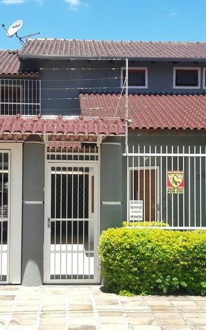 Casa à venda com 200m², 3 quartos e 3 vagasFachada