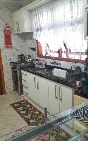 Casa à venda com 200m², 3 quartos e 3 vagasCozinha