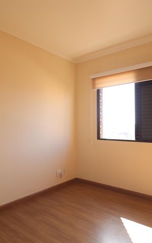 Apartamento à venda com 130m², 3 quartos e 2 vagasQuarto 