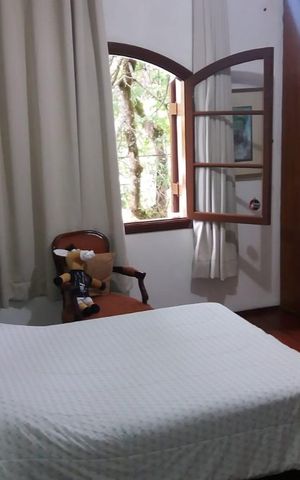 Casa à venda com 400m², 3 quartos e 3 vagas Casa à venda com 400m², 3 quartos e 3 vagasQuarto