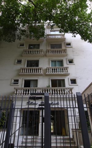 Apartamento para alugar com 70m², 2 quartos e 1 vagaFachada